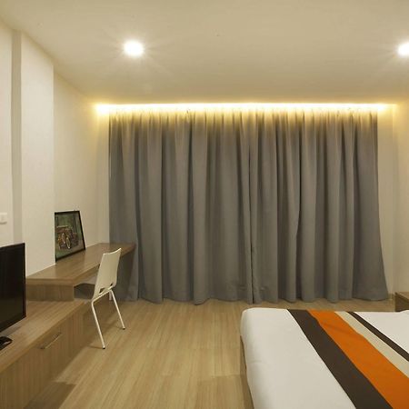 Boone Place Bangkok Exterior photo