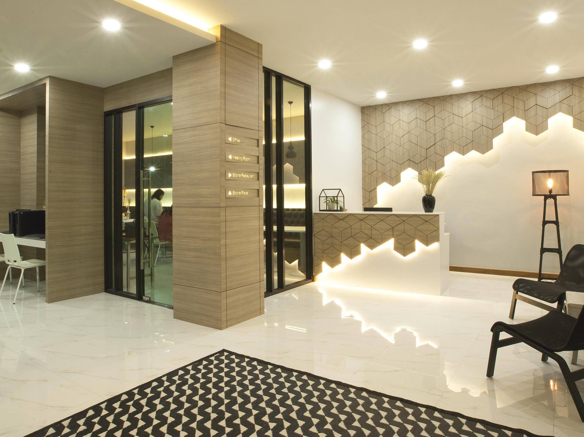 Boone Place Bangkok Exterior photo