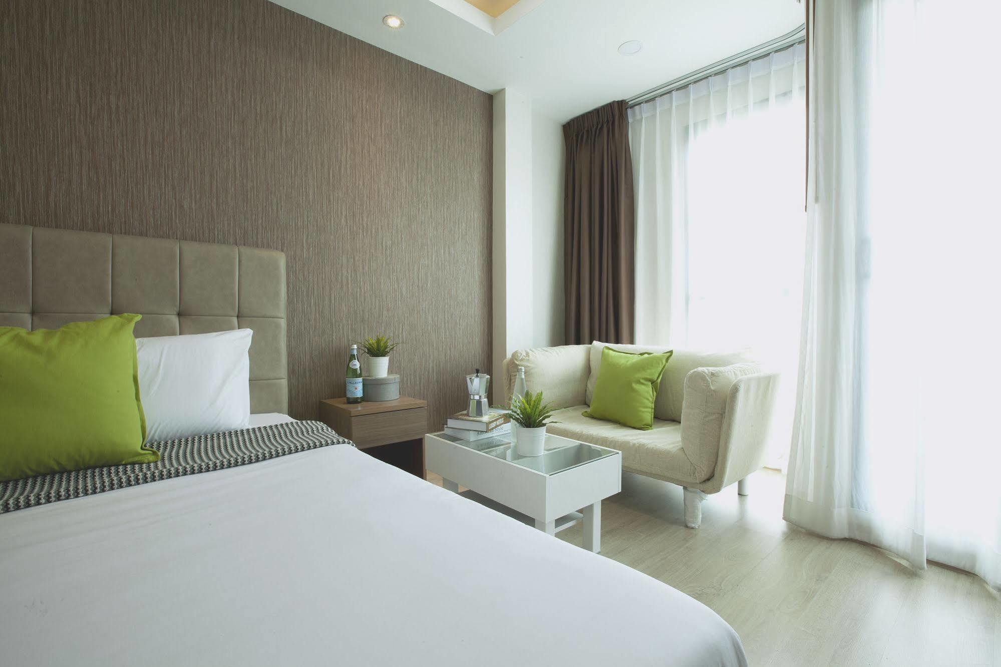 Boone Place Bangkok Exterior photo